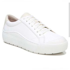 Women's Dr. Scholls Time Off Sustainable
Platform Sneakers 10M🤍🤍